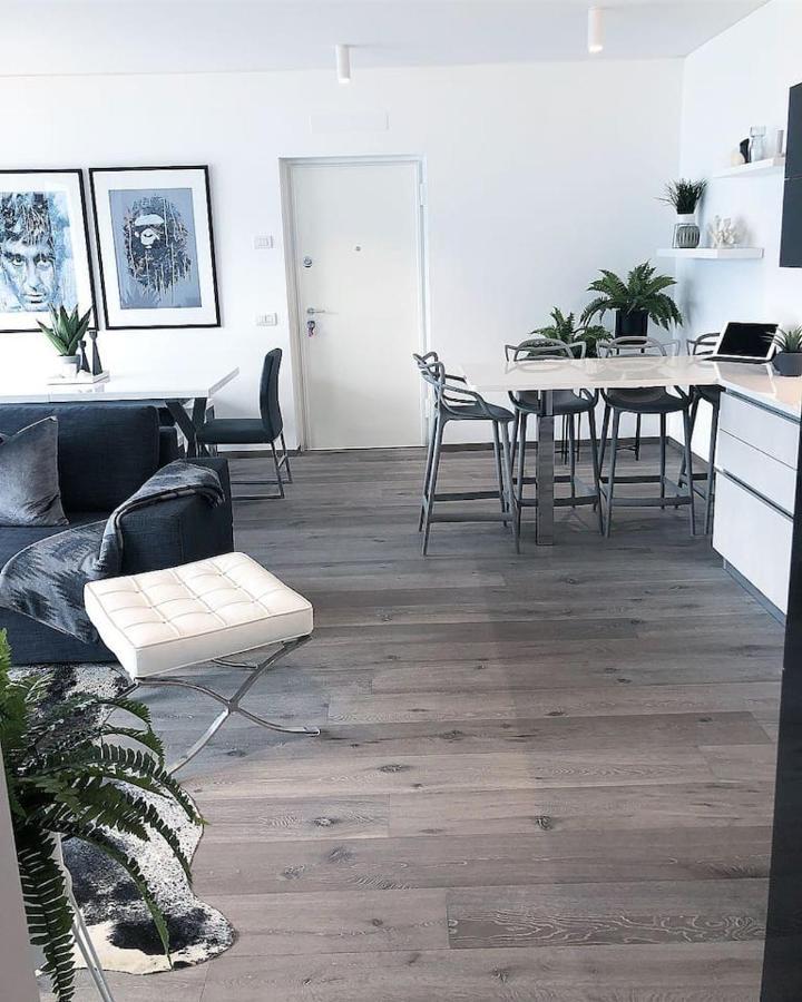 Apartament Ulivi Luxury Loft & Pool - The House Of Travelers Carate Urio Zewnętrze zdjęcie